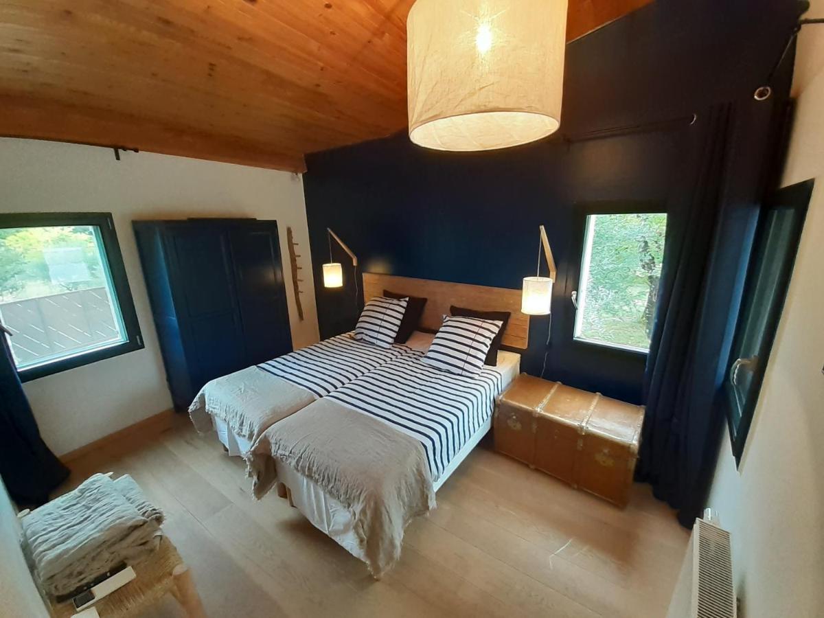 Un Je Ne Sais Quoi De Paradis Les Vans Luaran gambar